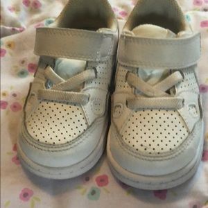Size 5C white Nike
